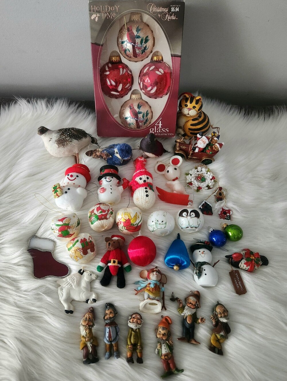 Lot Of Miscellaneous Christmas Ornaments